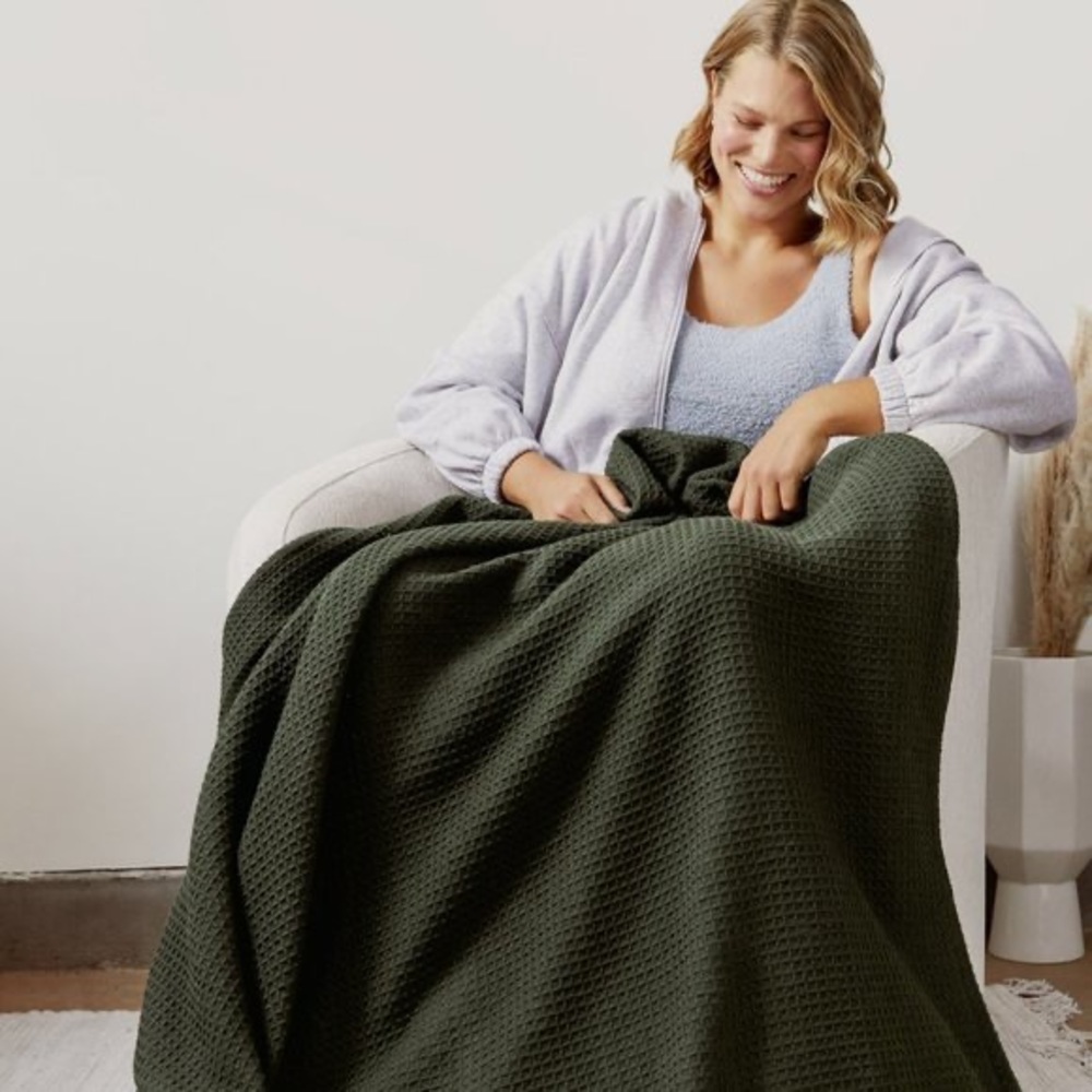 🔥🆕 ARHAUS: Waffle Knit Blanket🔥 - Picture 7 of 7